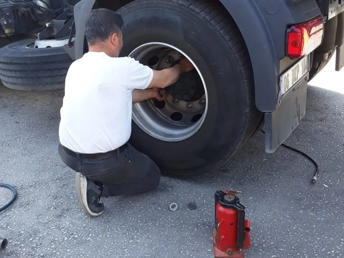 Emiralem Oto Lastikçi